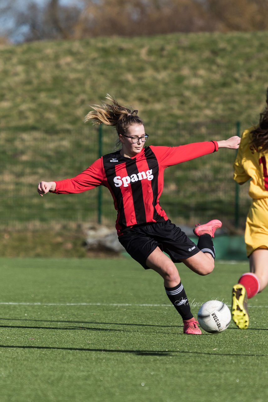 Bild 162 - B-Juniorinnen SG Weststeinburg/Bei - SV Fisia 03 : Ergebnis: 1:2